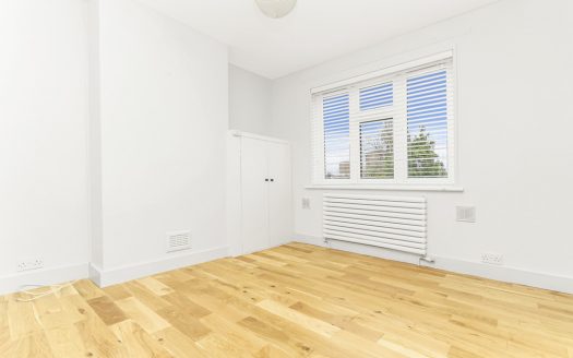 2 Bedroom Apartment, Collingwood Road, Sutton