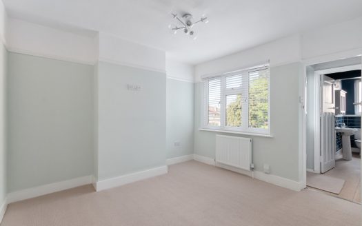 2 Bedroom Apartment, Collingwood Road, Sutton