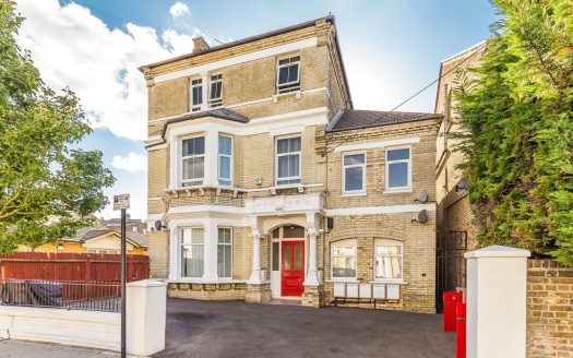 2 Bedroom Apartment, Ouseley Road, Balham