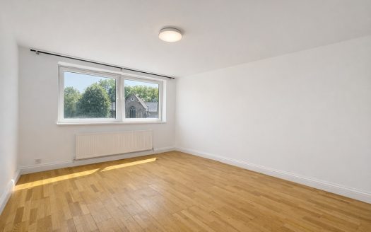 1 Bedroom Apartment, Medfield Street, London