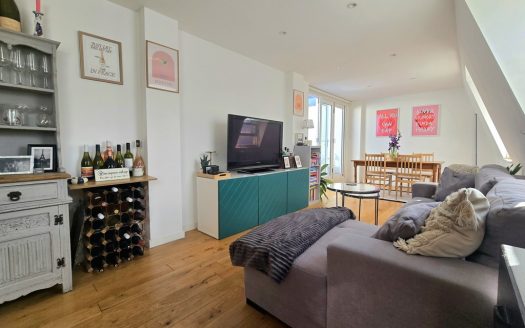 2 Bedroom Apartment, St. John’s Hill, London