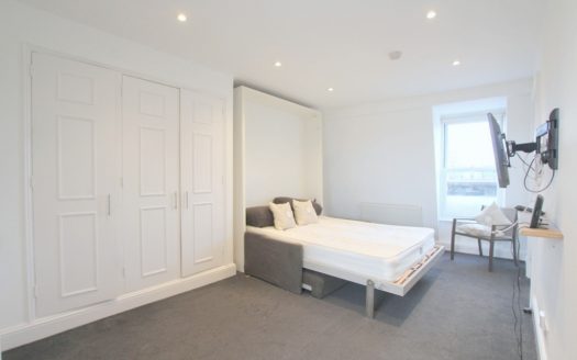 1 Bedroom Studio, Kings Road, London