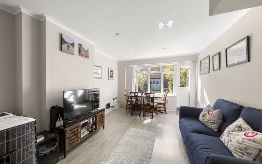 2 Bedroom Terraced House, Sondes Street, London