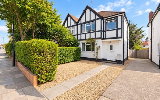 4 Bedroom Semi-Detached House, Dorchester Way, Harrow