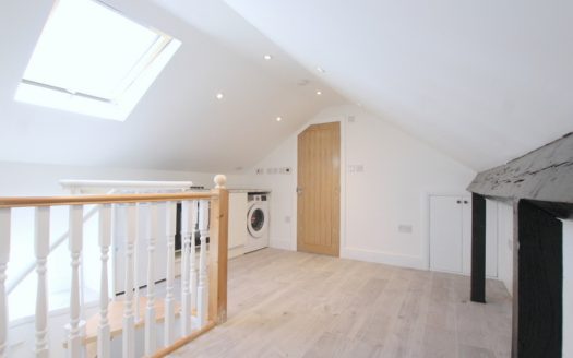 1 Bedroom , Kingston Road, London