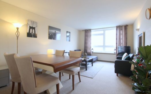 2 Bedroom Apartment, Putney Heath Lane, London