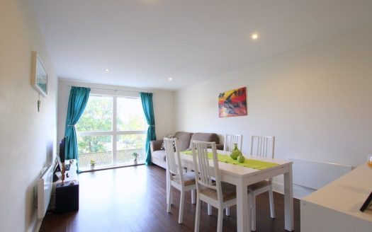 2 Bedroom , Church Street, Epsom